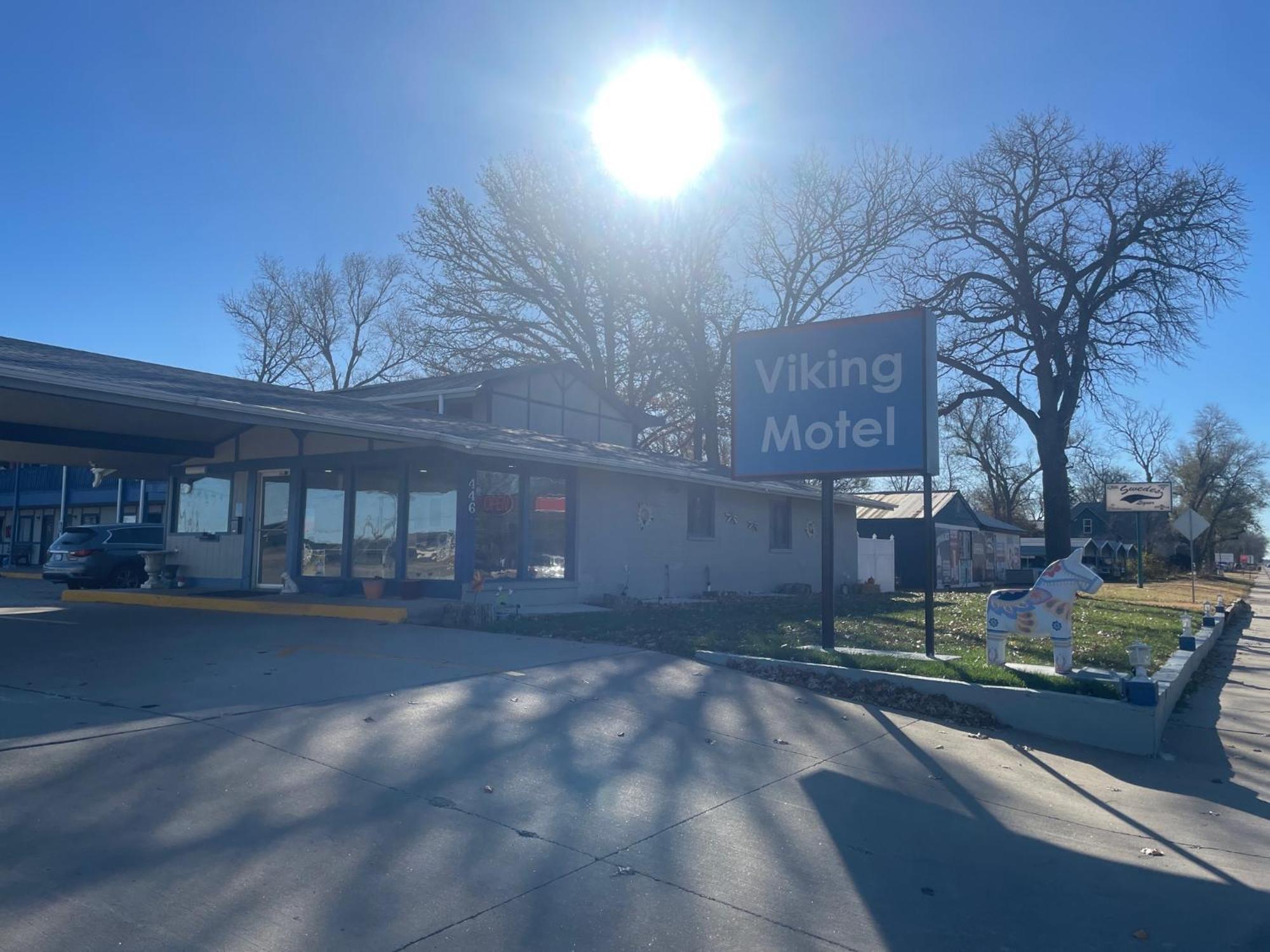 Viking Motel Lindsborg Ngoại thất bức ảnh