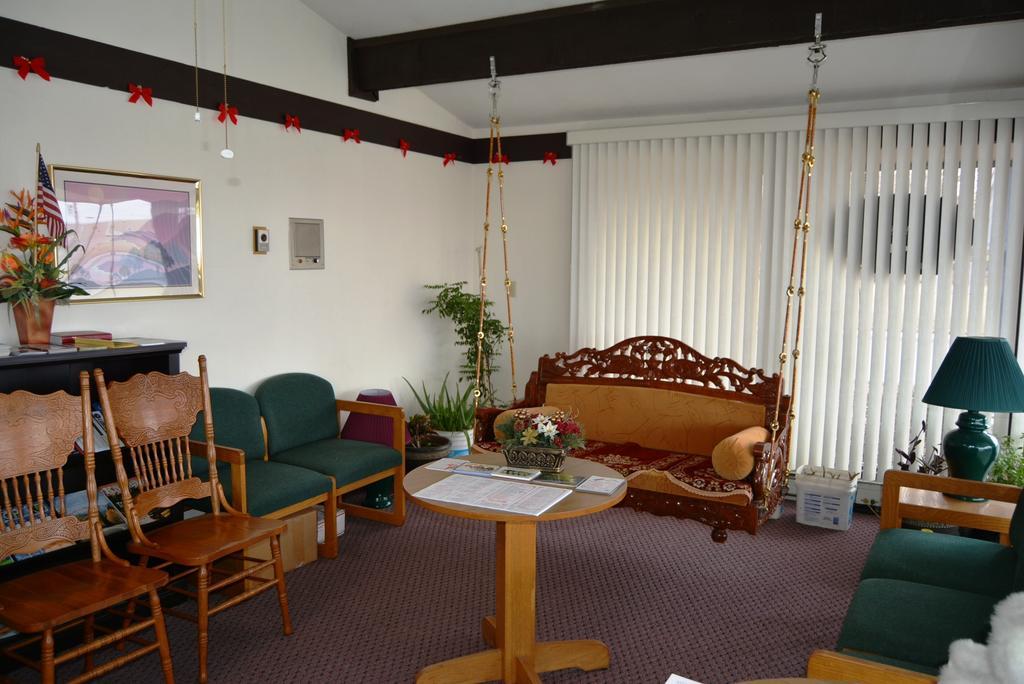 Viking Motel Lindsborg Ngoại thất bức ảnh