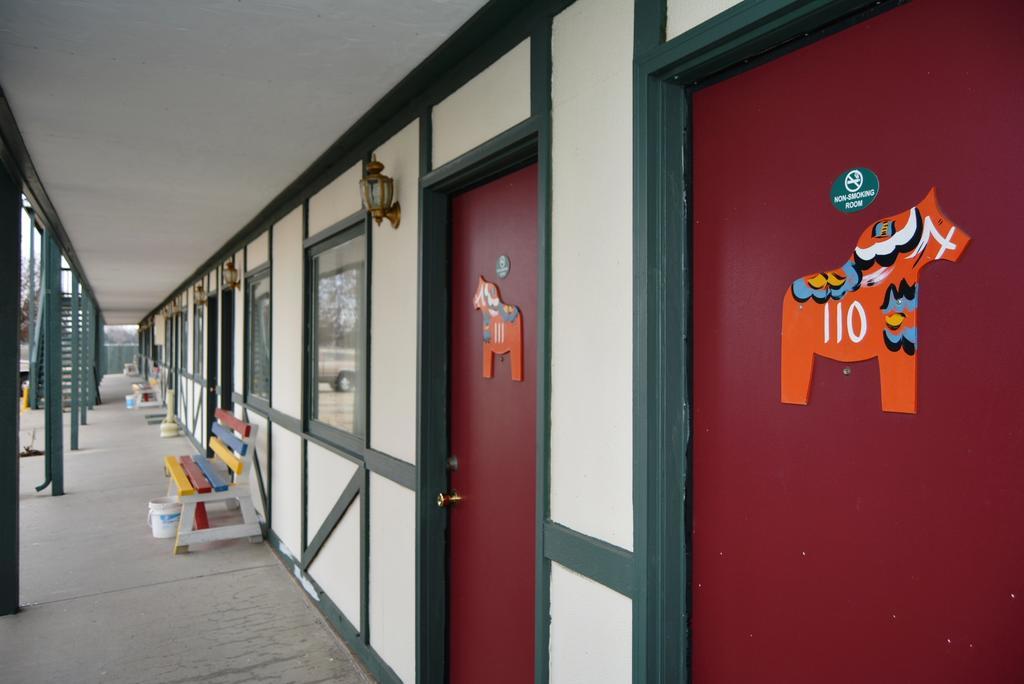 Viking Motel Lindsborg Ngoại thất bức ảnh