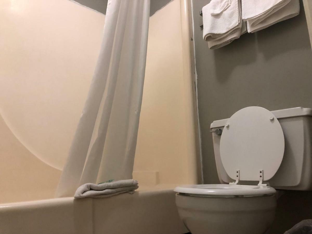 Viking Motel Lindsborg Ngoại thất bức ảnh