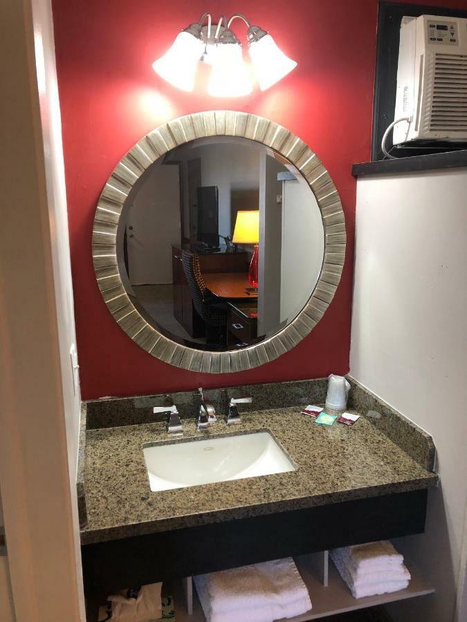 Viking Motel Lindsborg Ngoại thất bức ảnh